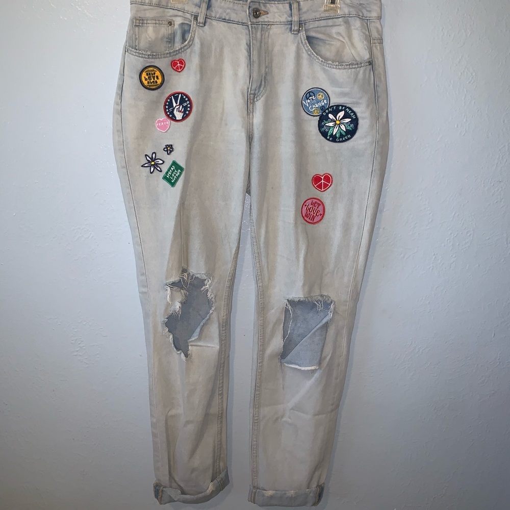 Light-Wash Ripped Denim Jeans
